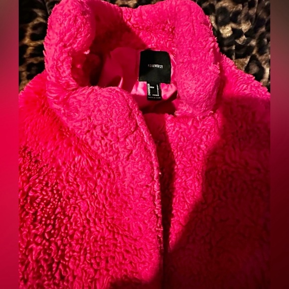 Fur pink jacket - Picture 2 of 3
